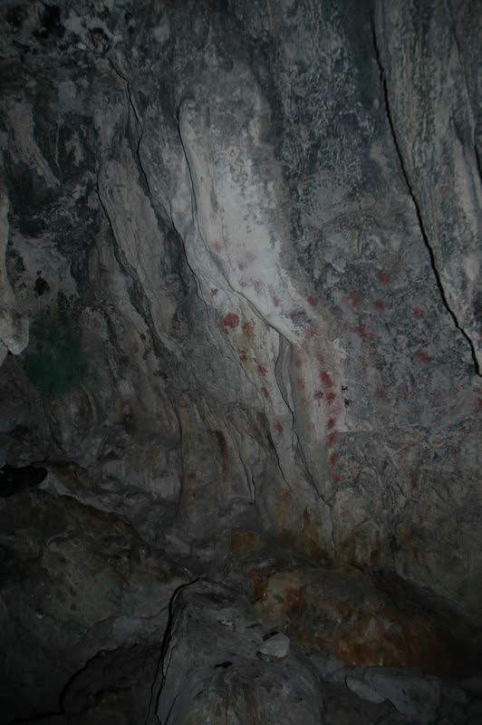 Bemaling i grotte 1.jpg